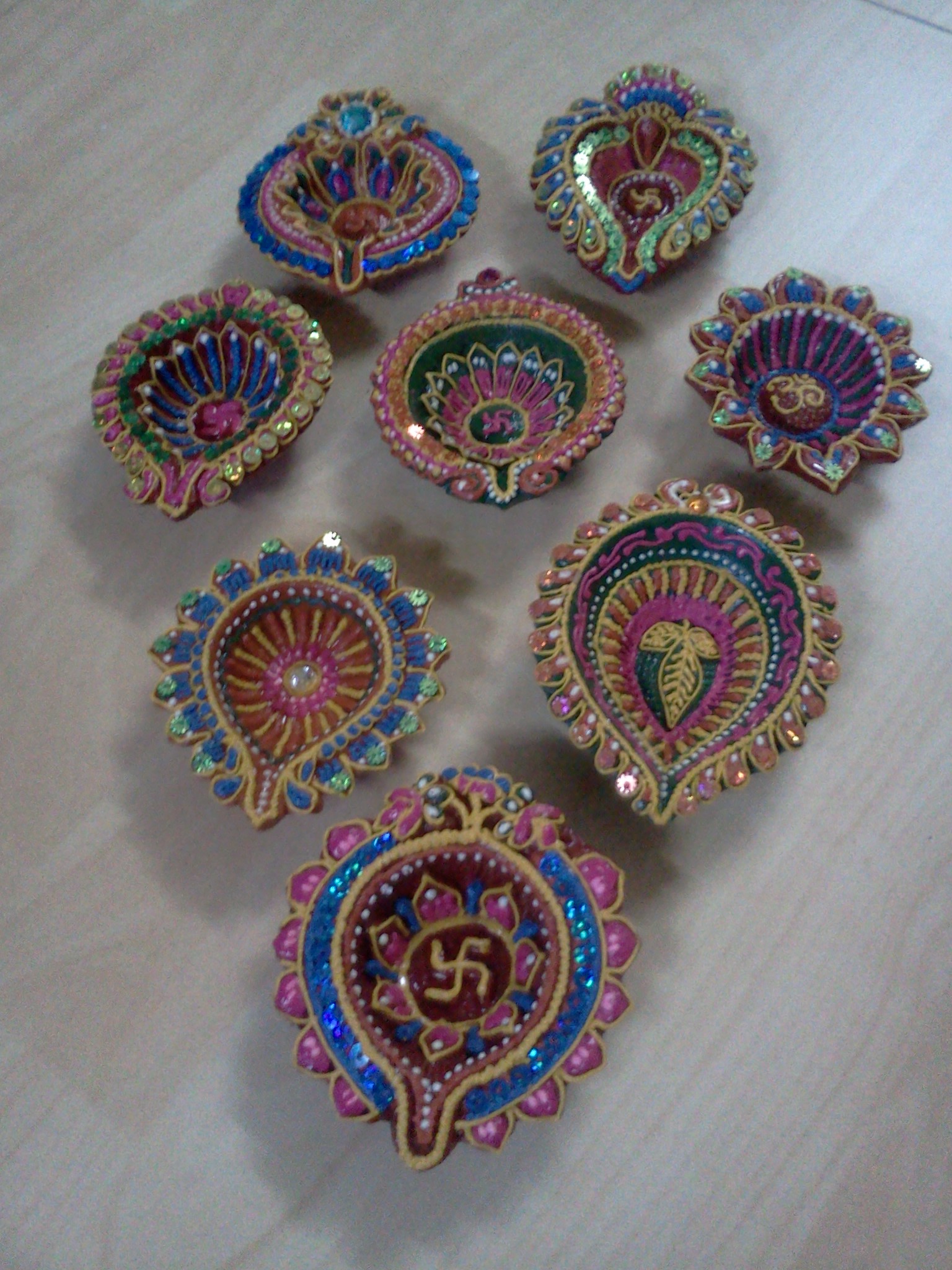 Manufacturers Exporters and Wholesale Suppliers of Diwali Diyas 03 Nagpur Maharashtra